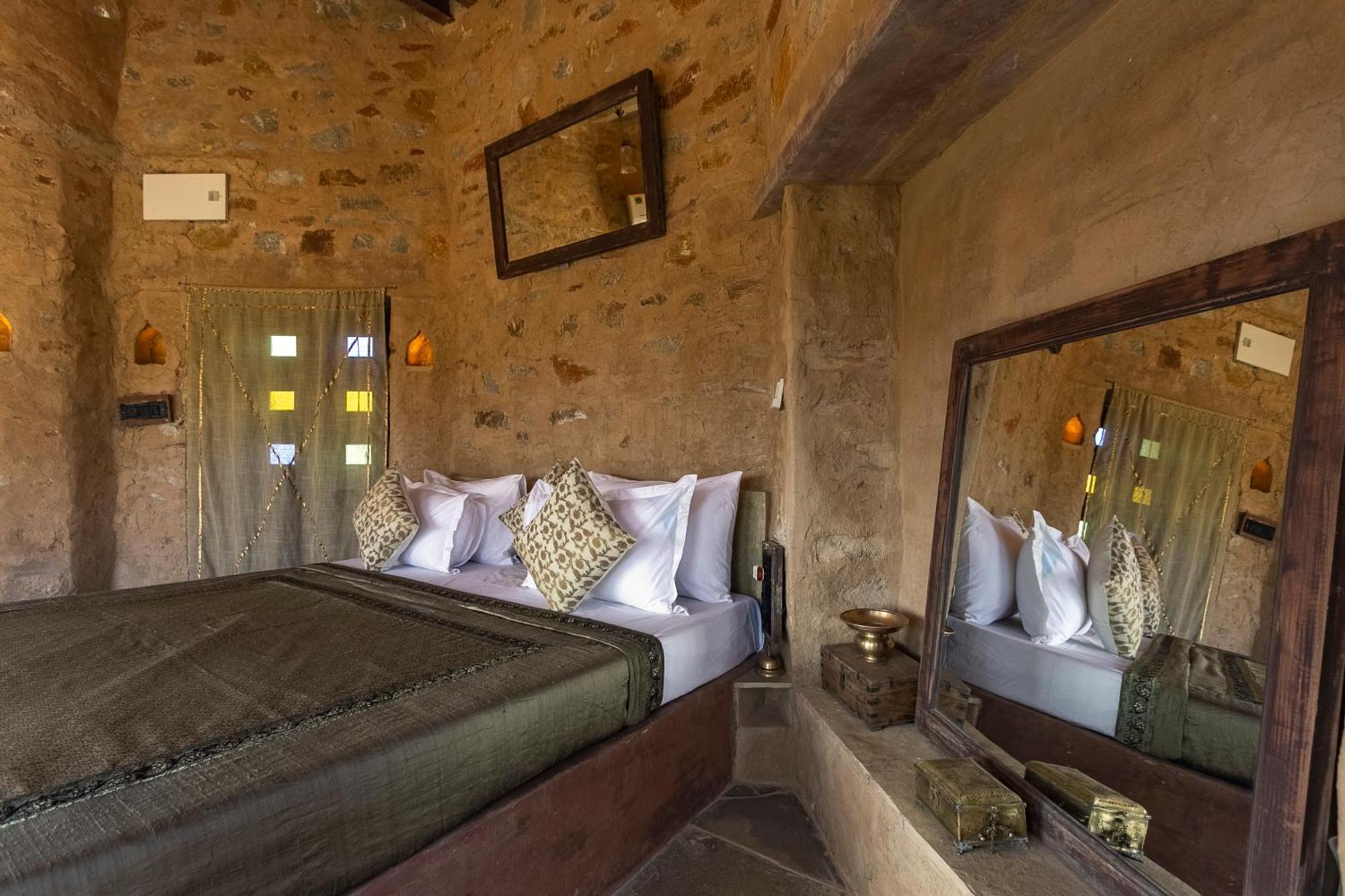 Manmatha A Luxury Retreat Bed & Breakfast Udaipur Exterior photo